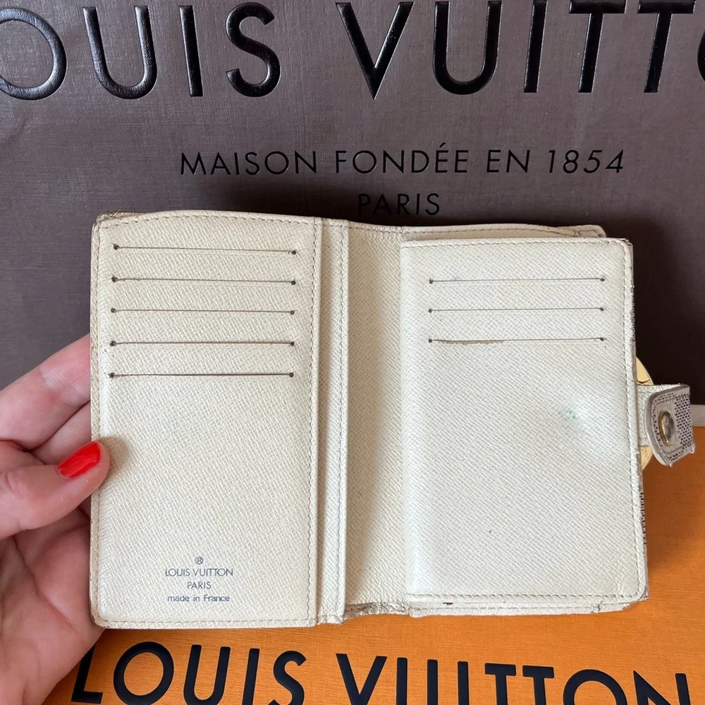 Louis Vuitton Damier Azur Canvas Checkered Wallet - Cream & Blue